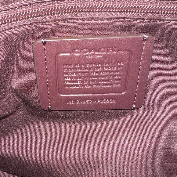 COACH PURSE (Original not FAKE) - Picture 4 of 5